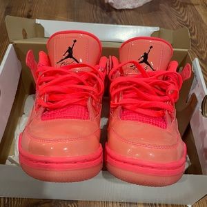 Women’s Air Jordan 4 Retro, Hot Punch